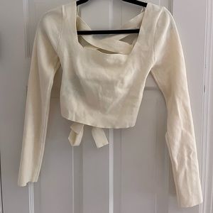 Lelis cream long sleeve crop top. Size small new with tags.